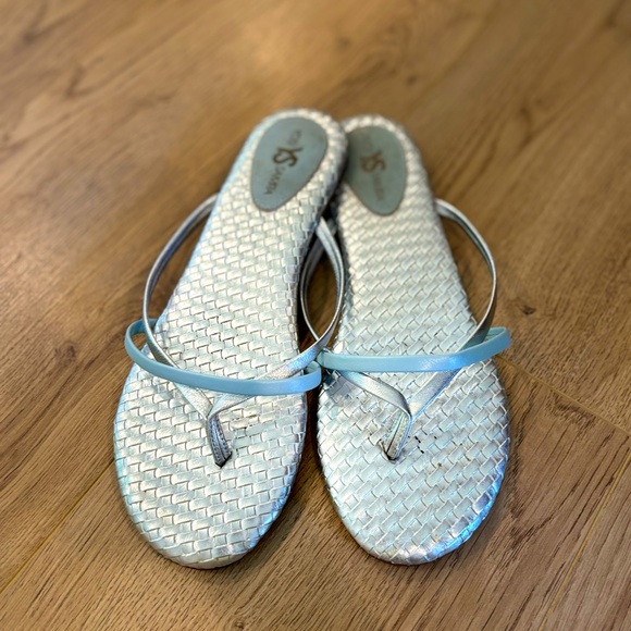 Yosi Samra Womens River Burnished Woven Flip Flop Sandals Silver/Blue Sz 9 - Picture 1 of 5